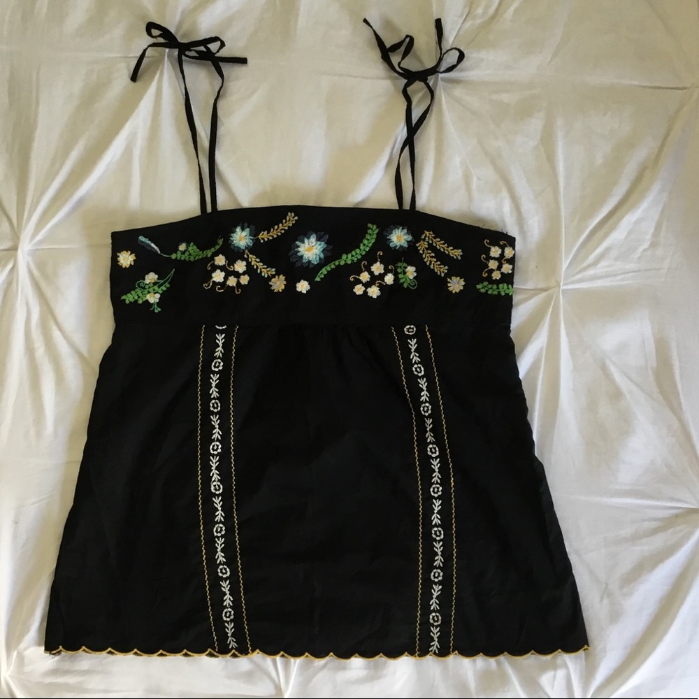 Old Navy Embroidered Top